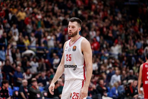 Φανταστικός Πίτερς, σταθερός Ντόρσεϊ αλλά ένας Ολυμπιακός που έχει προβλήματα να λύσει