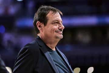 Αταμάν για Φαρίντ: «Είναι το φάρμακο μας σε αυτήν την κατάσταση» (vid)