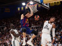 Οι παλιοσειρές οδήγησαν την Μπαρτσελόνα την νίκη επί της Βίρτους