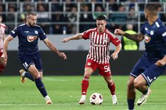 Ρεζίλι διεθνώς: Η κίνηση της Μπάτσκα Τόπολα σε ένδειξη διαμαρτυρίας που κάνει τον γύρο της Ευρώπης και εκθέτει την Ελλάδα