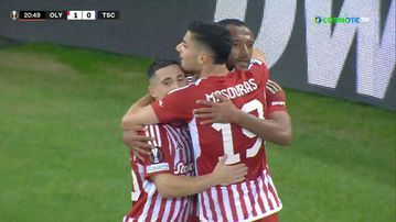 Ολυμπιακός - Τόπολα: Άνοιξε το σκορ με κεφαλιά ο Ελ Καμπί