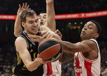 Ο Ερυθρός Αστέρας  «υπέταξε» την Άλμπα