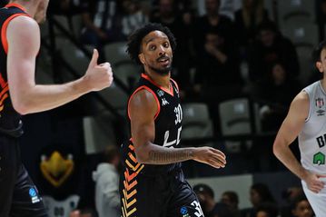 Χτύπησε την πόρτα του Ματ Μόργκαν η Αρμάνι Μιλάνο