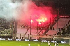 Που είναι τα μέτρα της αστυνομίας: Δεκάδες καπνογόνα από τους Ισραηλινούς στη Λεωφόρο (pics)