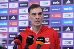 Μπαρτζώκας για τα μέτρα στο ποδόσφαιρο: «Είχα άγχος μην πάρει κι εμάς η μπάλα» (vid)