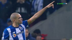 Τι και αν έσπασε το ρεκόρ; Τίποτα δε σταματά τον Πέπε από το να συνεχίζει να σκοράρει (vid)