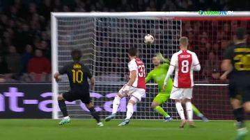 «Άγγιξε» το δεύτερο γκολ η ΑΕΚ με τον Τσούμπερ, μετά από μαγική ενέργεια του Ρότα