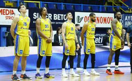 Το Περιστέρι Domino’s παρουσιάζει τον Μεγάλο Χορηγό