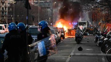 Σοβαρά επεισόδια πριν τον αγώνα Τζένοα - Ιντερ (vid)