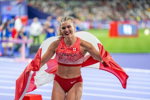 Αλίσα Νιούμαν: Η Ολυμπιονίκης που συνδυάζει το άλμα επί κοντώ με το OnlyFans (pics)