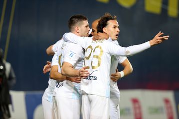 Λιούμπιτσιτς «σερβίρει», Ζοάο Μάριο «κερνάει» και 2-0 για την ΑΕΚ κόντρα στον Παναιτωλικό