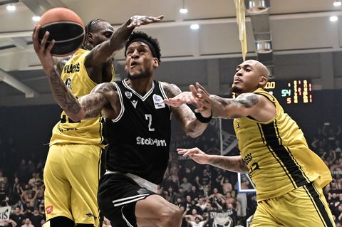 Ο «Δικέφαλος» πέρασε νικηφόρα από το Μαρούσι