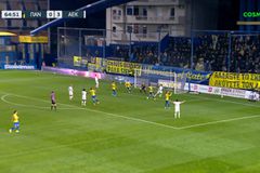 Ο Λιούμπιτσιτς με εξ επαφής προσπάθεια έκανε το 4-0 για την ΑΕΚ