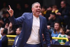 Παπαθεοδώρου: «Θα γίνουν ό,τι αλλαγές χρειάζονται»