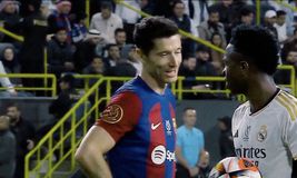 Ο Λεβαντόφσκι προσπάθησε με trash talk να αποσυντονίσει τον Βινίσιους: «Πώς εκτελείς το πέναλτι;» (vid)