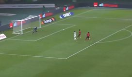 Η Ανγκόλα του Ζίνι σόκαρε την Αλγερία! (vid)