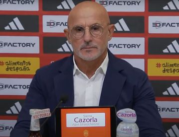 Ανανεώνει ο Ντε λα Φουέντε με την Ισπανία