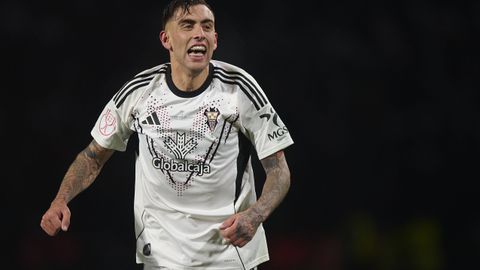 Μπετανκόρ: «Δούλευα ως ηλεκτρολόγος - Έκλαιγαν συνέχεια η γυναίκα μου και ο γιος μου μετά τον αγώνα»