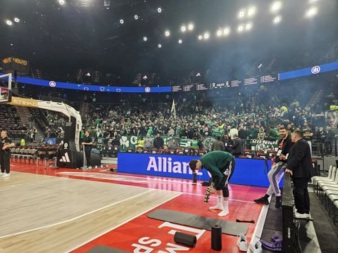 Εντυπωσιακή «πράσινη» απόβαση στο Μόναχο - Πάνω από 3.000 Παναθηναϊκοί στη SAP Garden (pic, vid)