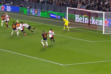 Ο Λουκάκου με παλικαρίσια κεφαλιά έκανε το 1-1 για τη Ρόμα