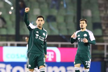 Ο Μπακασέτας με ωραίο σουτ ισοφάρισε για τον Παναθηναϊκό