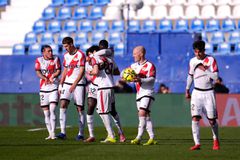 Πάρτι της Ράγιο Βαγεκάνο που «σόκαρε» την Ατλέτικο με 3-0