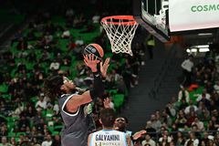 Με προστατευτικό γυαλί ο Χολμς στο Παναθηναϊκός - Κολοσσός (vid)