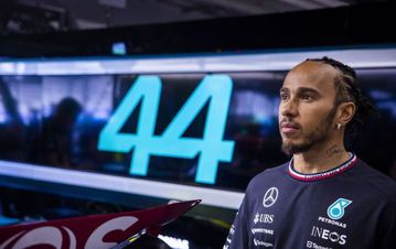 Πυρά Σουμάχερ για τον Χάμιλτον: «Δεν θα συνεισφέρει στη Ferrari, δεν είναι Φερστάπεν»