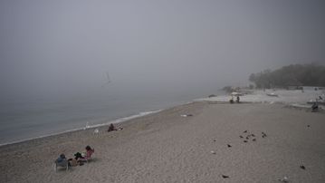 Τοπίο στην ομίχλη: Τι ήταν το νεφελώδες «τείχος» που απλώθηκε από τα Κύθηρα ως τον Σαρωνικό