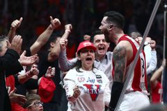 Πάθος, δίψα, νίκη στο «καυτό» ΣΕΦ για έναν Ολυμπιακό που συμβιβάζεται μόνο με την κορυφή!