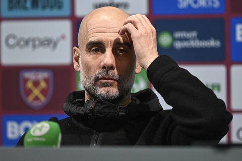 Επιμένει ο Γκουαρδιόλα: «Δεν έχει τελειώσει η μάχη για τον τίτλο»