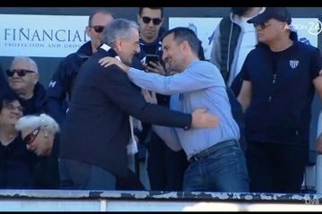 Στις εξέδρες για τη φιέστα της Καλαμάτας ο Αντώνης Σαμαράς - Στο γήπεδο και οι Καρυπίδης, Χαρίτσης