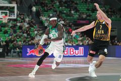 Ο Παναθηναϊκός αντέδρασε στο καλό ξεκίνημα της ΑΕΚ κι επιβλήθηκε με 100άρα και... μάγο Ναν!