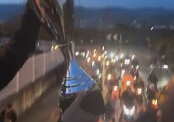 Τι ζήτησαν από τον κόσμο οι παίκτες της Καλαμάτας που κάνουν το γύρo του θριάμβου (Vids)