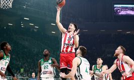 Χωρίς Γκραντ, Αντετοκούνμπο και Πετρούσεφ το ντέρμπι - Οι 12άδες Παναθηναϊκού και Ολυμπιακού