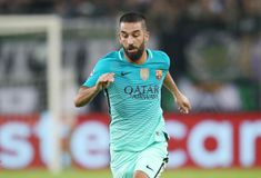 Απίθανες καταγγελίες από τον ιδιοκτήτη του σπιτιού που έμενε κορυφαίος άσος της Μπαρτσελόνα: «Χρησιμοποιούσαν τις κουρτίνες για σεξουαλική κούνια»