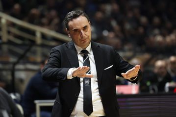 Μπούτσκος: «Αφιερωμένη η νίκη σε όσους έχουν μπει σε ένα βανάκι για να δουν τον ΠΑΟΚ»