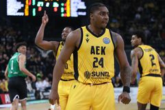 H 12άδα της ΑΕΚ για τον «τελικό» με την Μπανταλόνα