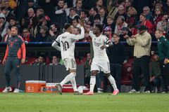 «Μαγεία» από Βίνι και Εμπαπέ και 3-2 η Ρεάλ κόντρα στην Μπάγερν