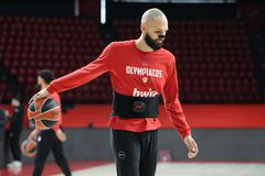 Προπονήθηκαν Φουρνιέ και Νιλικίνα - Με δύο απουσίες κόντρα στην Αρμάνι