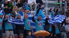 Αισθητή η ελληνική παρουσία στη Ρώμη στον αγώνα του Στέφανου Τσιτσιπά