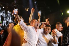 Όλες οι στιγμές απ' το γλέντι της ΑΕΚ στα μπουζούκια (gallery)