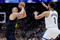 Μέγας Γιόκιτς έφερε... τούμπα τη σειρά για τους Νάγκετς