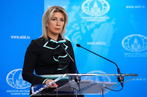 Eπίθεση Ζαχάροβα σε Ζελένσκι: «Περιμένουμε τον κλόουν να τελειώσει...»