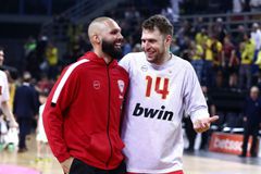 Σοβαρός κι επιβλητικός πριν τη μάχη για την κούπα στο Άμπου Ντάμπι