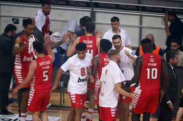 Το 14ο πρωτάθλημα του Ολυμπιακού - Η χρυσή Βίβλος της Basket League