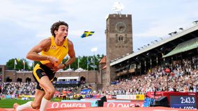 Τι κάνει ο Ντουπλάντις - Ο Σουηδός Superman απογειώθηκε ξανά και σημείωσε νέο τρομερό παγκόσμιο ρεκόρ! (vid)