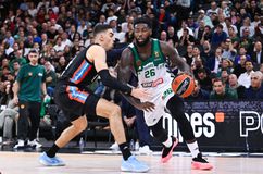 Στη Γαλλία ο Λεσόρ, παρακολουθεί από τα court seats Σορτς και Παρί - Μονακό