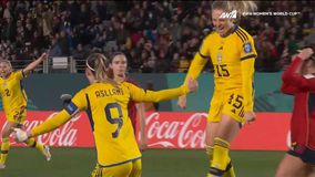 Ισπανία - Σουηδία | 1-1, απαντά άμεσα η Μπλόμκιβιστ με δυνατό βολέ μέσα από την περιοχή