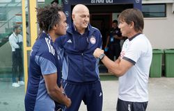 Μία φωτογραφία πριν το Νάπολι-Ολυμπιακός , 24 top τίτλοι σε εθνικό και συλλογικό επίπεδο!